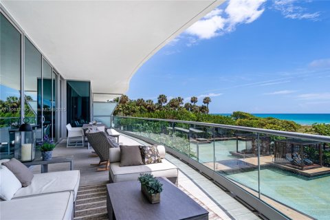 Condo in Surfside, Florida, 4 bedrooms  № 1963778 - photo 17