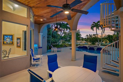 Villa ou maison à vendre à Jupiter, Floride: 4 chambres, 366.03 m2 № 1860472 - photo 8