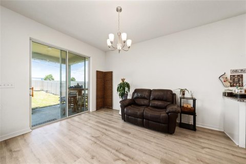Casa en venta en Auburndale, Florida, 4 dormitorios, 183.76 m2 № 2195844 - foto 17