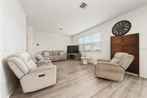 Casa en venta en Auburndale, Florida, 4 dormitorios, 183.76 m2 № 2195844 - foto 16