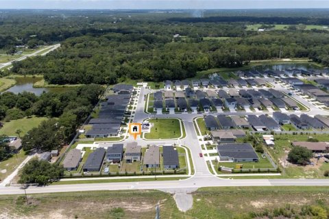 Casa en venta en Auburndale, Florida, 4 dormitorios, 183.76 m2 № 2195844 - foto 9