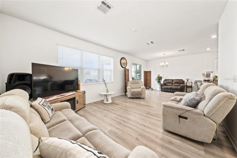 Casa en venta en Auburndale, Florida, 4 dormitorios, 183.76 m2 № 2195844 - foto 15