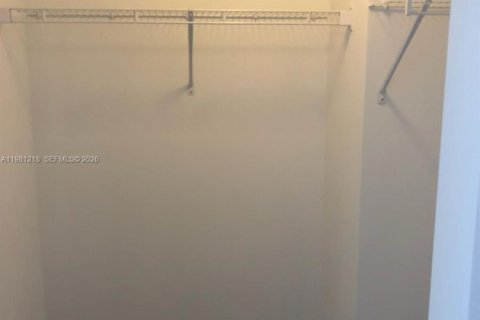 Снять в аренду кондоминиум в Майами, Флорида 1 спальня, 63.55м2, № 2044350 - фото 11