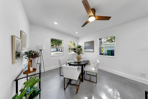House in Tampa, Florida 3 bedrooms, 138.42 sq.m. № 1804871 - photo 23