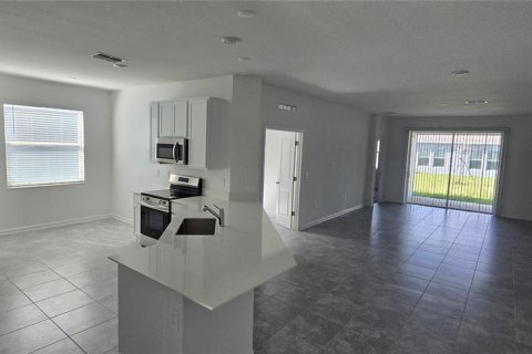 Casa en alquiler en Eagle Lake, Florida, 3 dormitorios, 200.2 m2 № 1767362 - foto 11