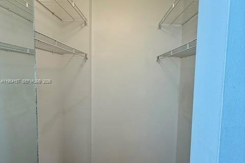 Condo in Lauderhill, Florida, 2 bedrooms  № 2012080 - photo 11