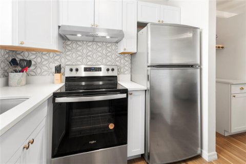 Condo in Bradenton, Florida, 1 bedroom  № 2148100 - photo 6