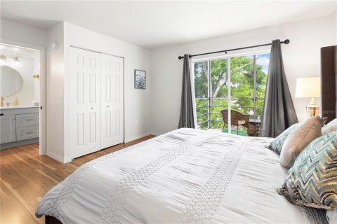 Condo in Bradenton, Florida, 1 bedroom  № 2148100 - photo 14