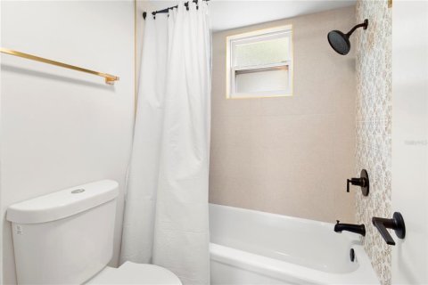 Condo in Bradenton, Florida, 1 bedroom  № 2148100 - photo 17