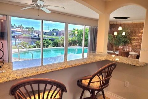 House in Punta Gorda, Florida 2 bedrooms, 121.33 sq.m. № 1855684 - photo 13