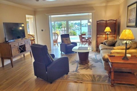 House in Punta Gorda, Florida 2 bedrooms, 121.33 sq.m. № 1855684 - photo 10