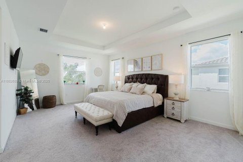 Casa en alquiler en Homestead, Florida, 3 dormitorios, 223.24 m2 № 1931950 - foto 9