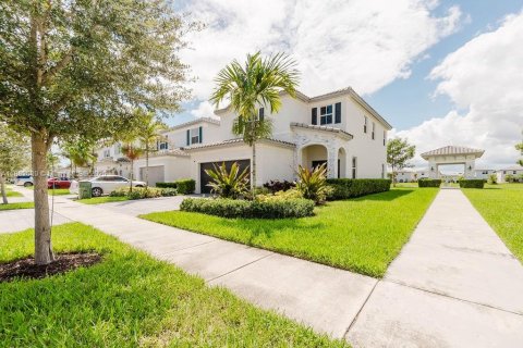 Casa en alquiler en Homestead, Florida, 3 dormitorios, 223.24 m2 № 1931950 - foto 13
