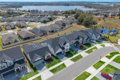 Casa en venta en Clermont, Florida, 4 dormitorios, 189.71 m2 № 2036623 - foto 9