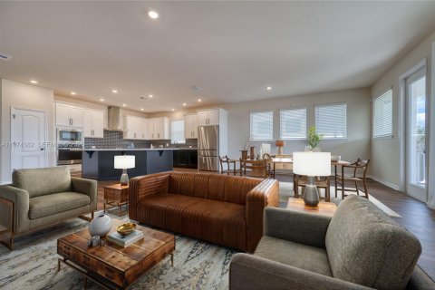 Casa en venta en Clermont, Florida, 4 dormitorios, 189.71 m2 № 2036623 - foto 2