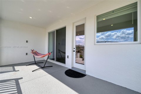 Casa en venta en Clermont, Florida, 4 dormitorios, 189.71 m2 № 2036623 - foto 14