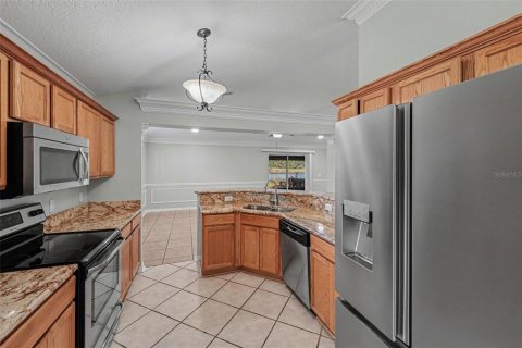 House in Apopka, Florida 3 bedrooms, 174.1 sq.m. № 2224621 - photo 12