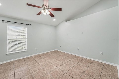 House in Apopka, Florida 3 bedrooms, 174.1 sq.m. № 2224621 - photo 17