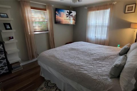 Villa ou maison à vendre à Largo, Floride: 4 chambres, 113.25 m2 № 2425684 - photo 7