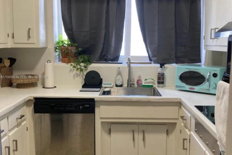 Condominio en alquiler en Hallandale Beach, Florida, 1 dormitorio, 70.61 m2 № 2027767 - foto 15