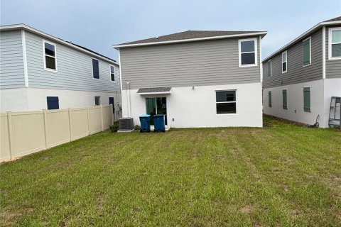 House in Haines City, Florida 4 bedrooms, 174.1 sq.m. № 2259417 - photo 12