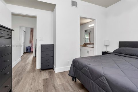 Купить таунхаус в Уэстон, Флорида 2 спальни, 90.02м2, № 2066189 - фото 27