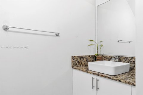 Купить таунхаус в Уэстон, Флорида 2 спальни, 90.02м2, № 2066189 - фото 11