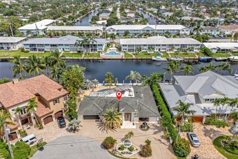 Купить виллу или дом в Лайтхаус-Пойнт, Флорида 4 спальни, 333.52м2, № 1927274 - фото 2