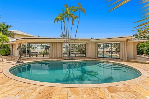 Купить виллу или дом в Лайтхаус-Пойнт, Флорида 4 спальни, 333.52м2, № 1927274 - фото 5