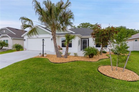 House in The Villages, Florida 3 bedrooms, 146.6 sq.m. № 1592530 - photo 3