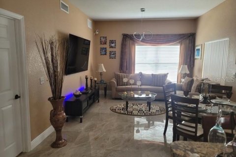 Adosado en venta en Kissimmee, Florida, 4 dormitorios, 136.57 m2 № 1656970 - foto 14