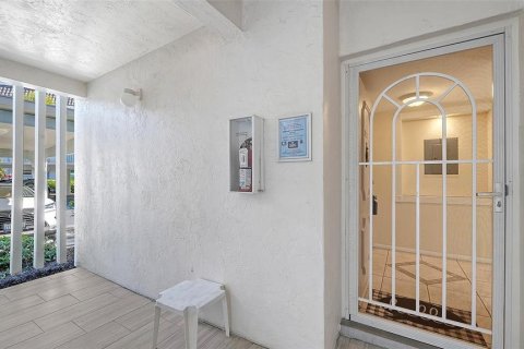 Copropriété à vendre à Longboat Key, Floride: 2 chambres, 127.83 m2 № 2405381 - photo 8