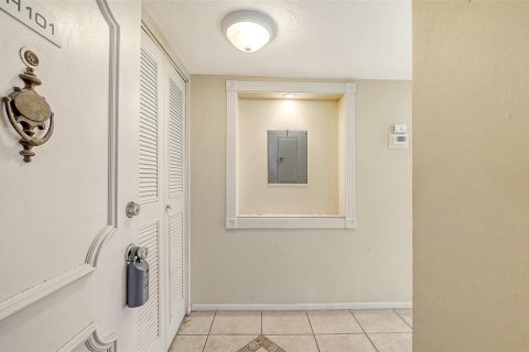 Copropriété à vendre à Longboat Key, Floride: 2 chambres, 127.83 m2 № 2405381 - photo 9