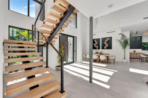 Casa en venta en Biscayne Park, Florida, 4 dormitorios № 1933654 - foto 12