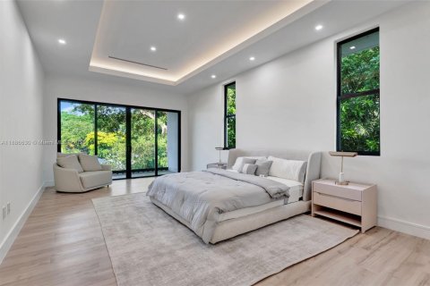 Casa en venta en Biscayne Park, Florida, 4 dormitorios № 1933654 - foto 28