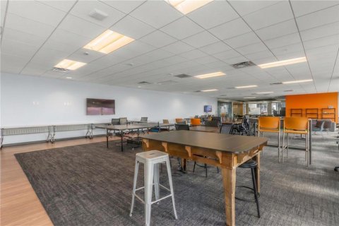 Commercial property in Orlando, Florida 300.26 sq.m. № 2234819 - photo 6