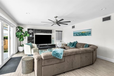 Villa ou maison à louer à Fort Lauderdale, Floride: 5 chambres, 353.96 m2 № 2179996 - photo 12