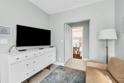 Villa ou maison à louer à Fort Lauderdale, Floride: 5 chambres, 353.96 m2 № 2179996 - photo 3