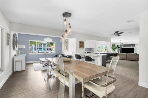 Villa ou maison à louer à Fort Lauderdale, Floride: 5 chambres, 353.96 m2 № 2179996 - photo 6