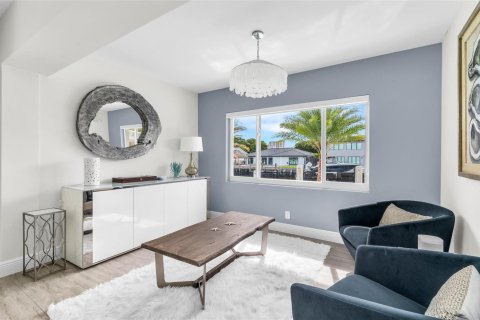 Villa ou maison à louer à Fort Lauderdale, Floride: 5 chambres, 353.96 m2 № 2179996 - photo 15