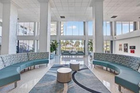 Copropriété à vendre à Pompano Beach, Floride: 1 chambre, 82.68 m2 № 2374173 - photo 2