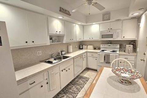 Copropriété à vendre à Pompano Beach, Floride: 1 chambre, 82.68 m2 № 2374173 - photo 6