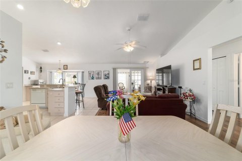 House in Summerfield, Florida 3 bedrooms, 156.82 sq.m. № 1762321 - photo 29