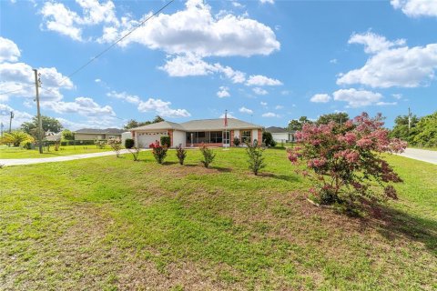 House in Summerfield, Florida 3 bedrooms, 156.82 sq.m. № 1762321 - photo 16