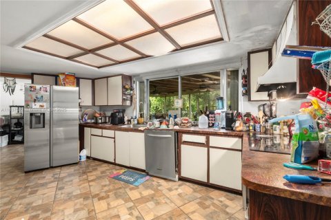 Casa en venta en Fort Myers, Florida, 3 dormitorios № 1823550 - foto 8