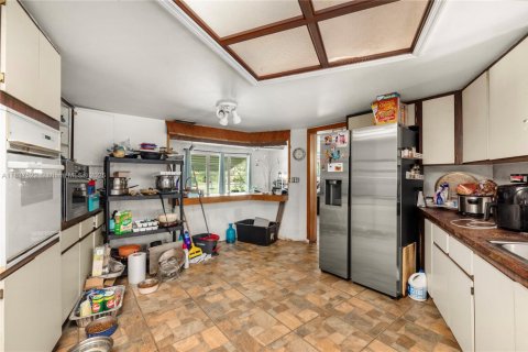 Casa en venta en Fort Myers, Florida, 3 dormitorios № 1823550 - foto 9