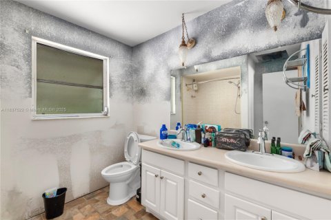 Casa en venta en Fort Myers, Florida, 3 dormitorios № 1823550 - foto 15
