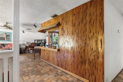 Casa en venta en Fort Myers, Florida, 3 dormitorios № 1823550 - foto 2