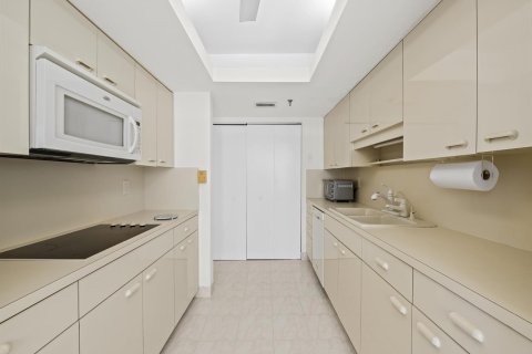 Copropriété à vendre à Highland Beach, Floride: 3 chambres, 172.05 m2 № 2082309 - photo 13