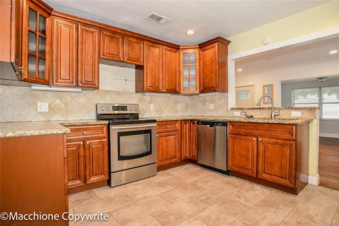 Villa ou maison à vendre à Saint Petersburg, Floride: 3 chambres, 154.4 m2 № 2399493 - photo 15